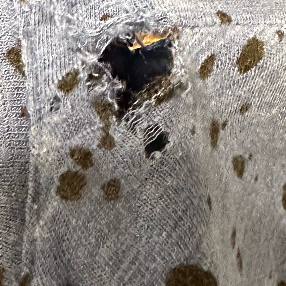 Rock & Republic Charcoal Speckled Tee - Picture 4 of 4